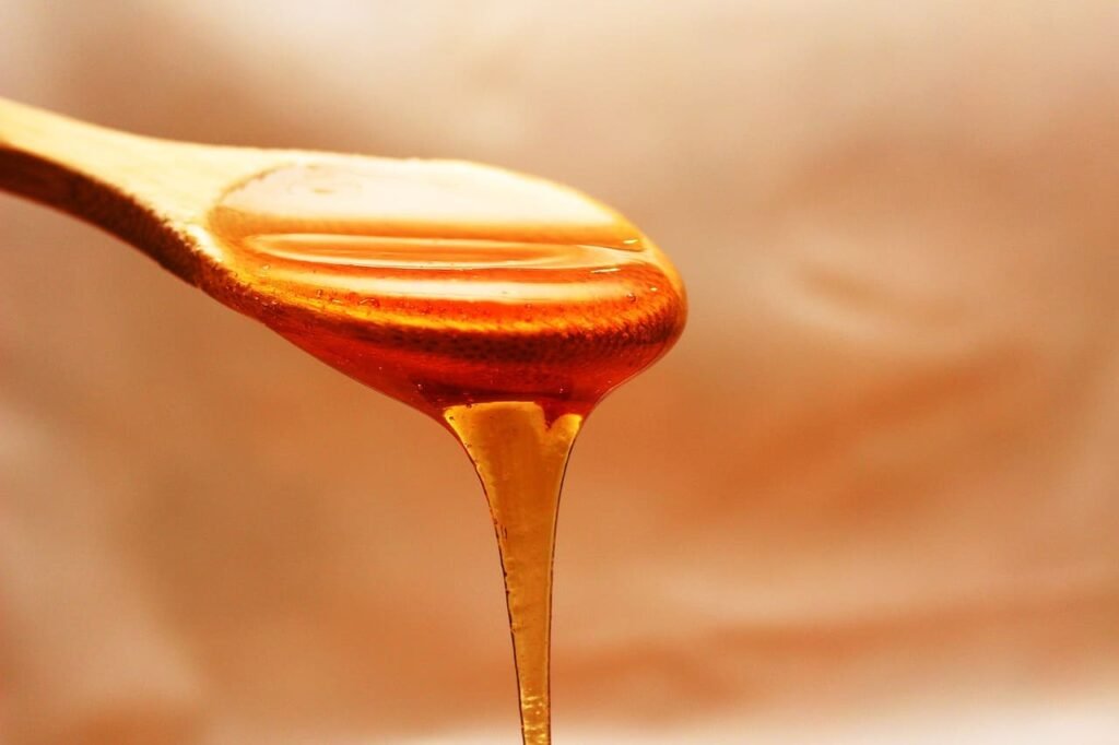 Clove and Honey: Your Ultimate Defense Against Infections and Sore Throats